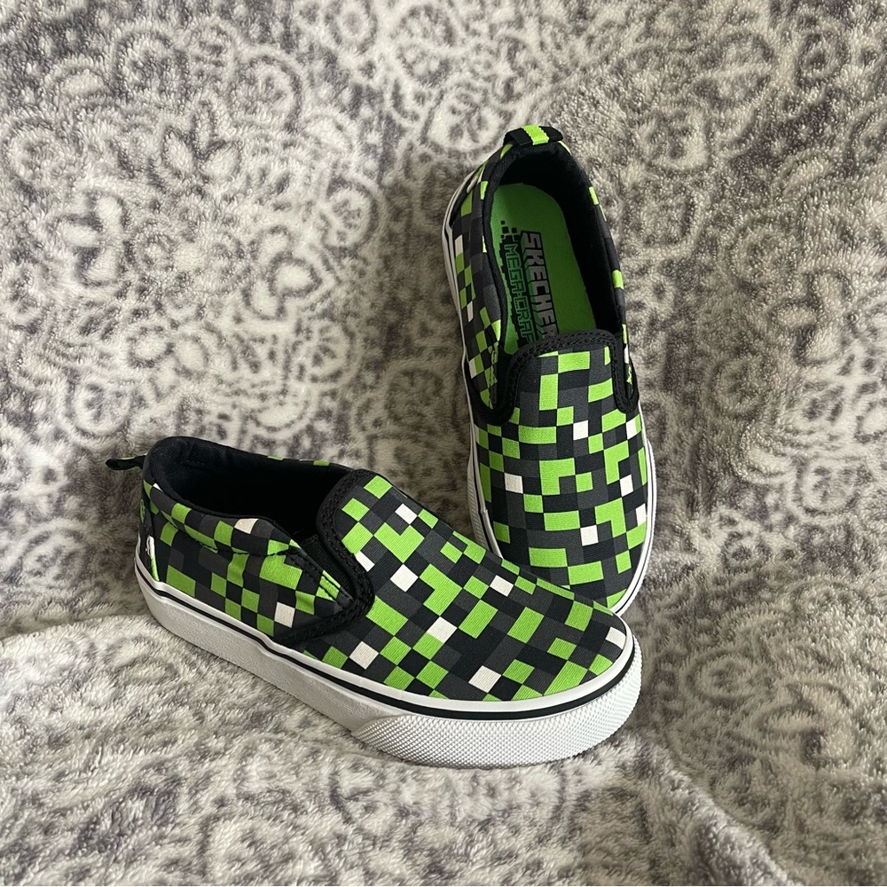 Skechers Megacraft boys slip on shoe size 11 NEW without tags